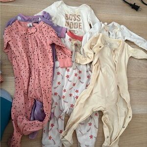 6-9M Baby Girl Clothing Lot, Sleepers, Outfits, Rompers, Footies, Hoodies